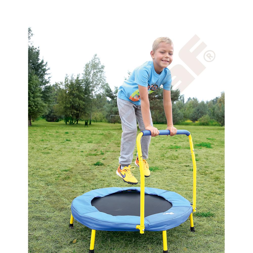 Trampolína s úchyty 