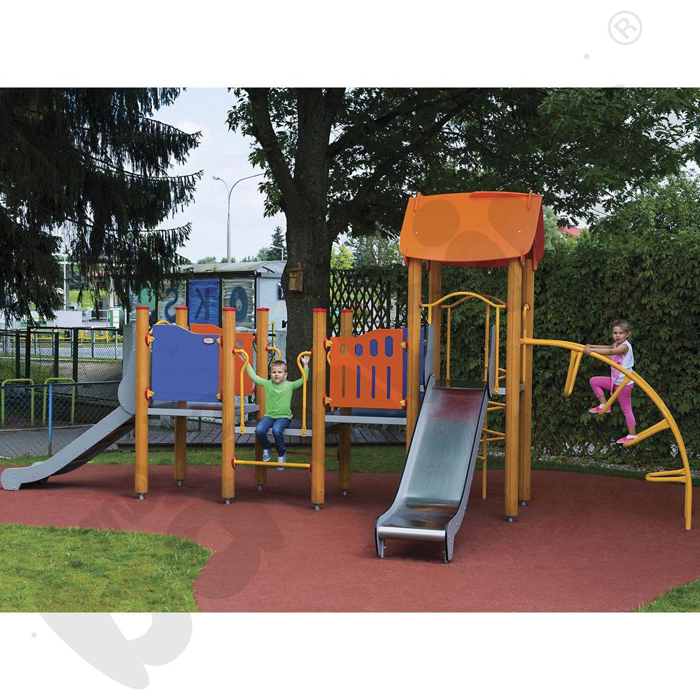 Orbis - wieża 12, drewniane słupy