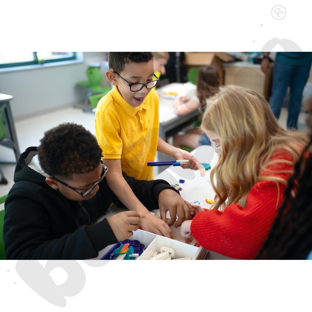 LEGO® Education Informatyka i AI 8+