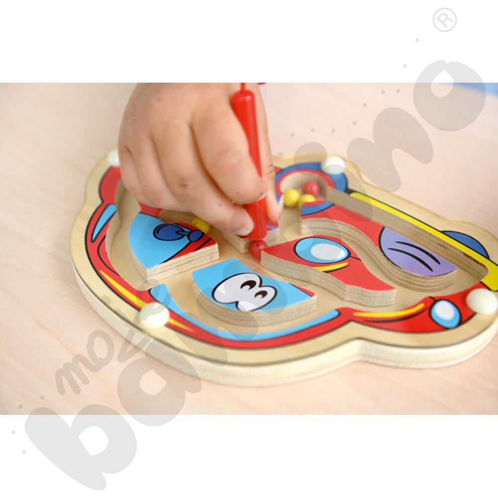 Magnetyczny labirynt - autko