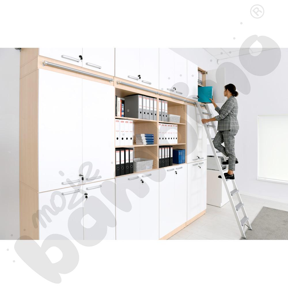 Grande - Wysoki regał z modułem do mocowania drabiny 27 - klonowo-biały