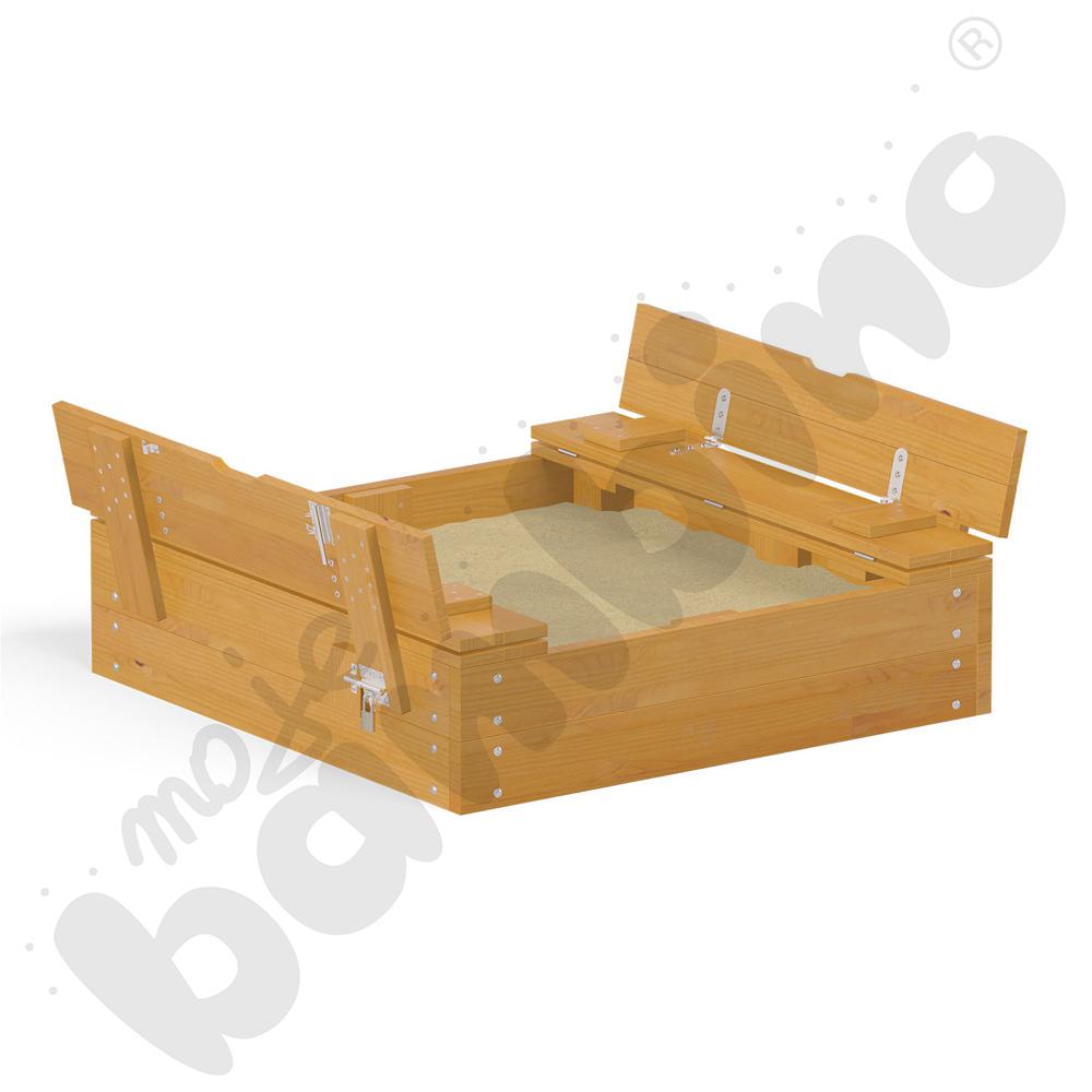 Piaskownica z ławką