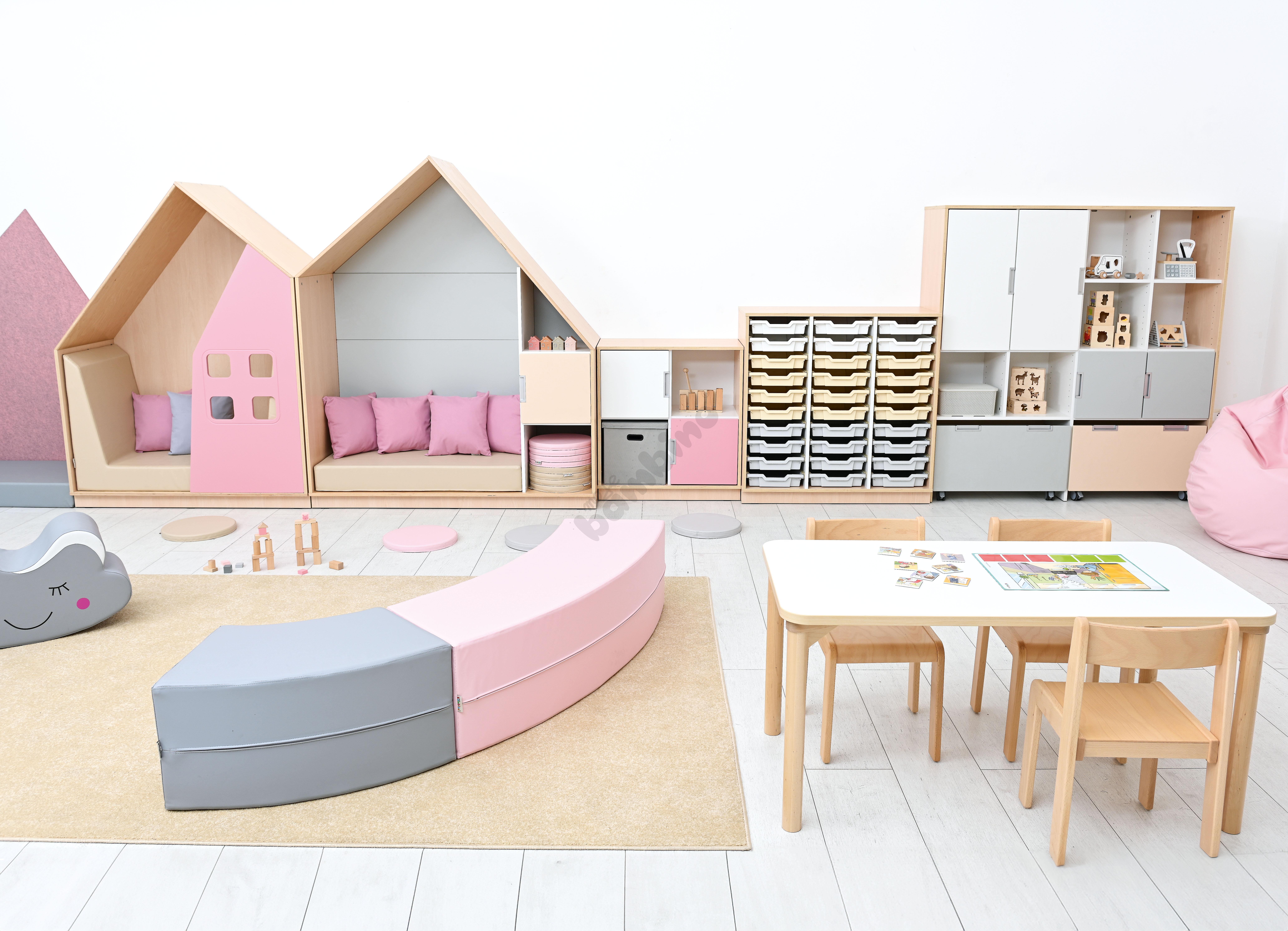 Sala przedszkolna Quadro w kolorystyce pastelowego różu 