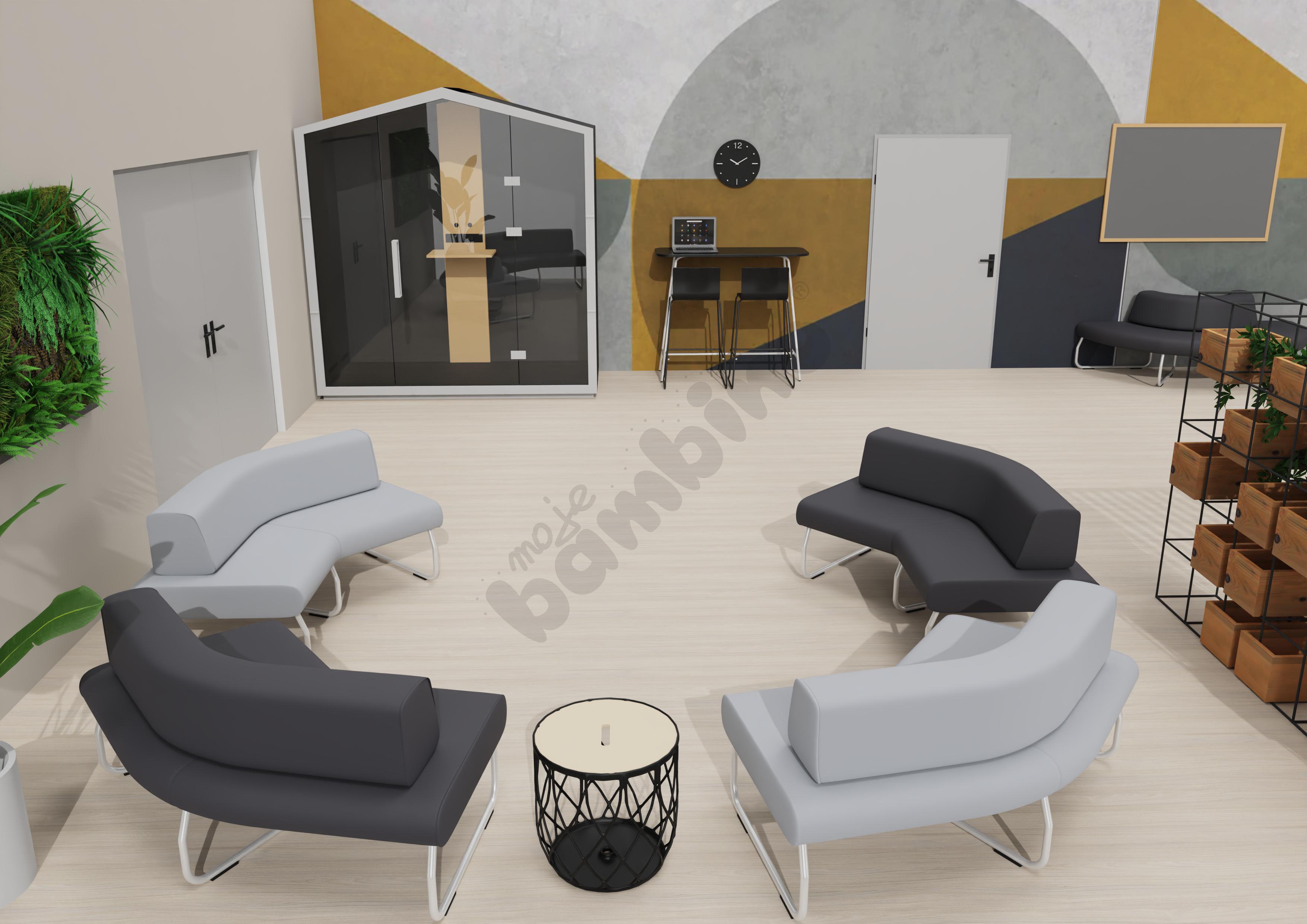 Korytarz szkolny z budką akustyczną 