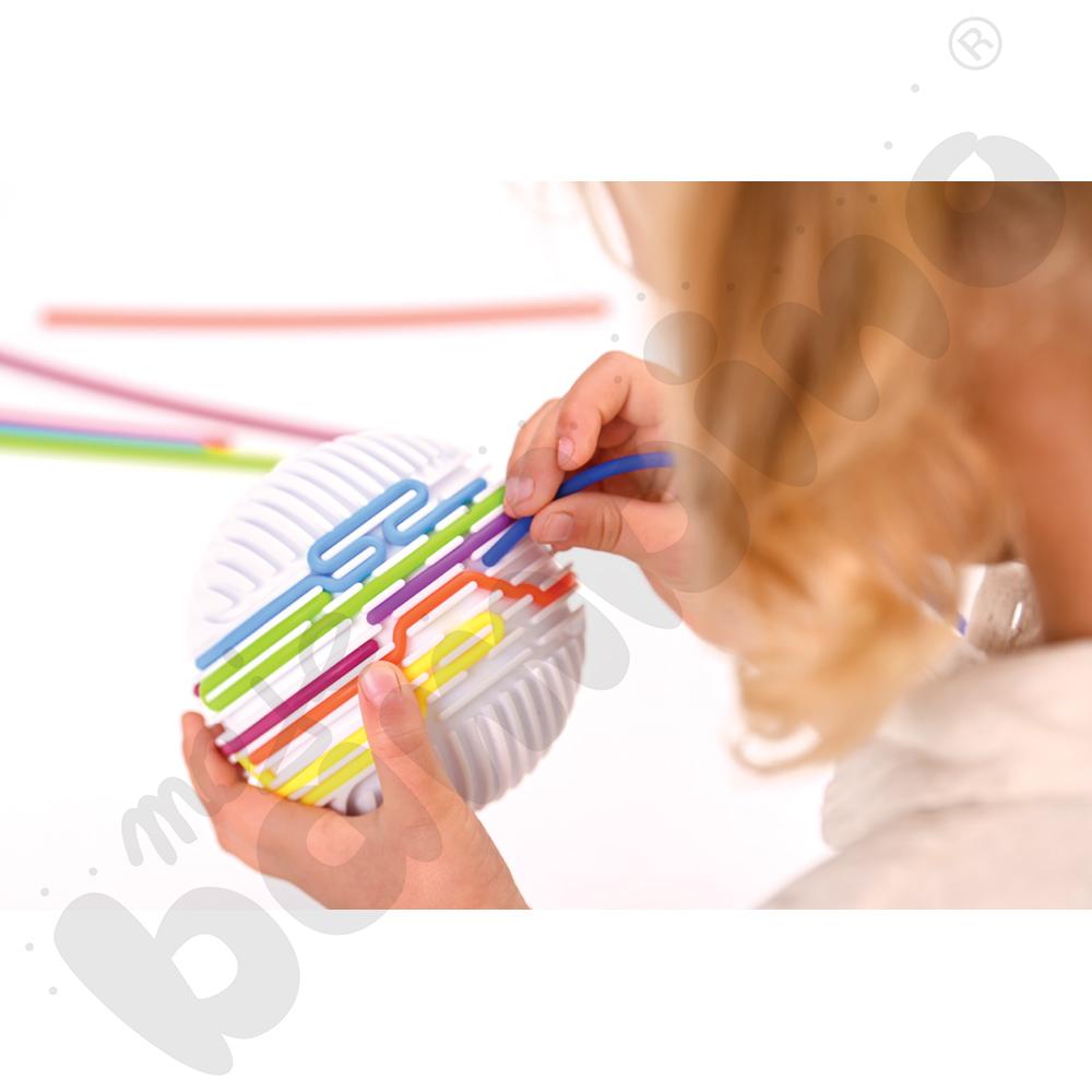 Piłka sensoryczna z kolorowymi paskami