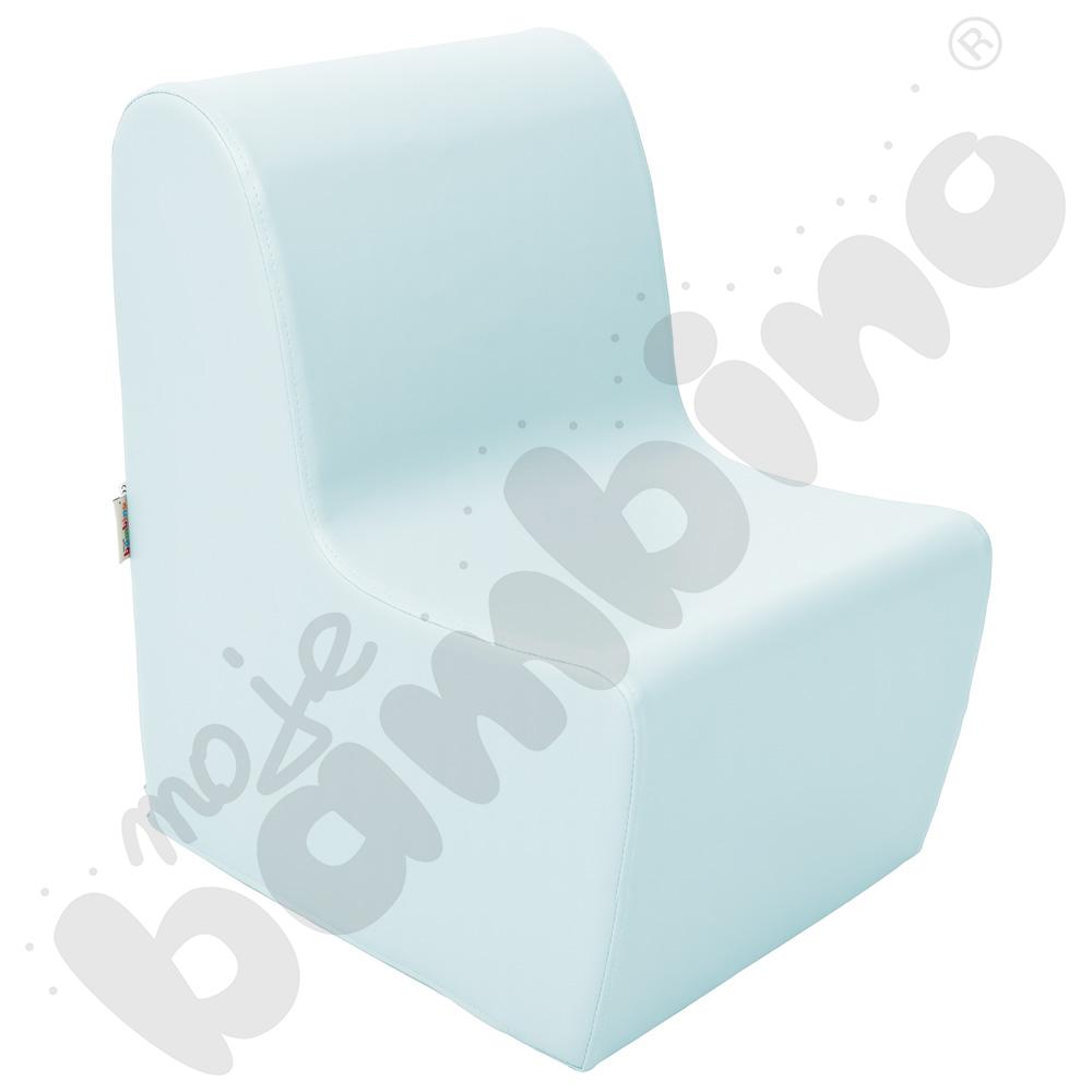 Duży fotelik błękitny pastel