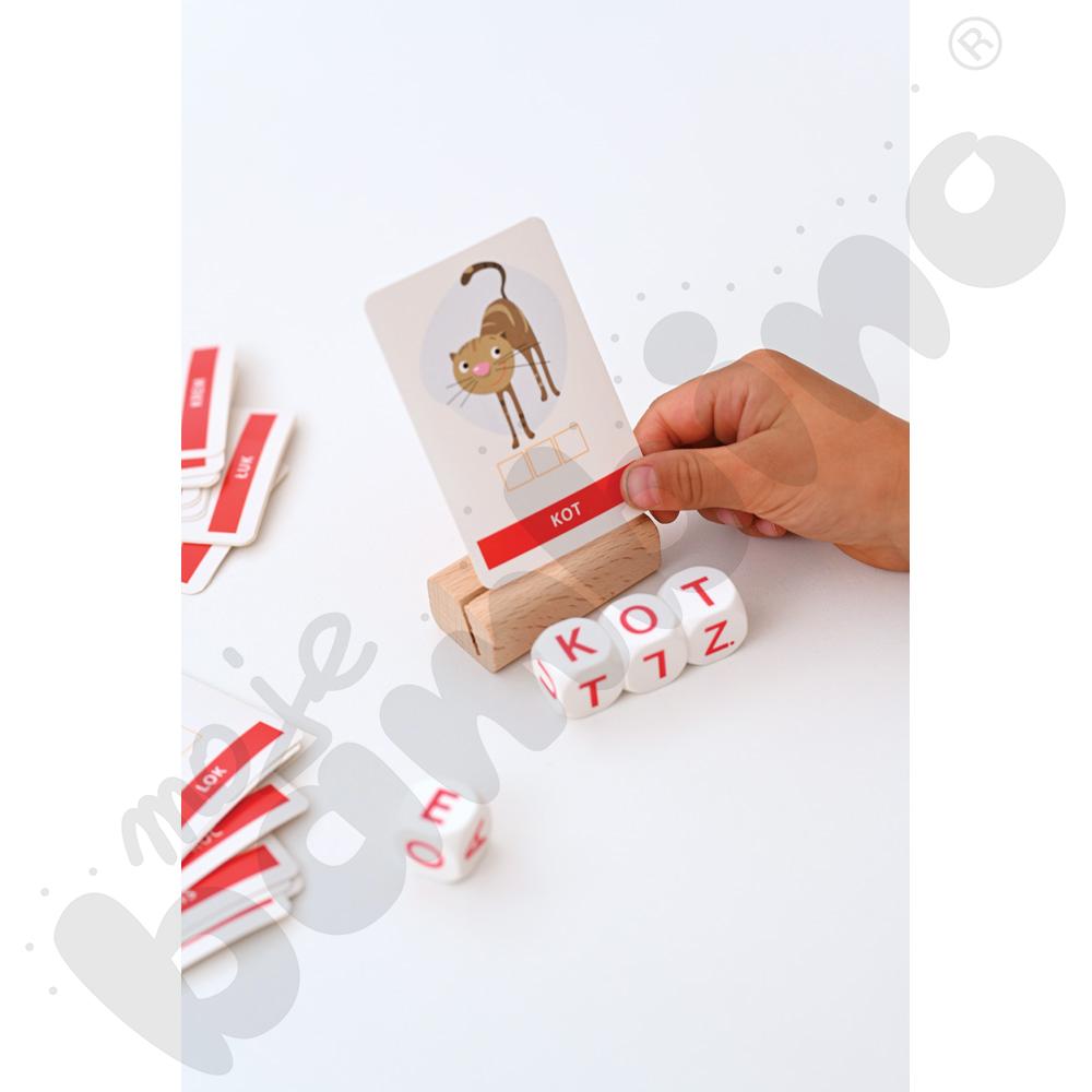 Edukacyjna kostka po kostce – pisanie 4 kostki