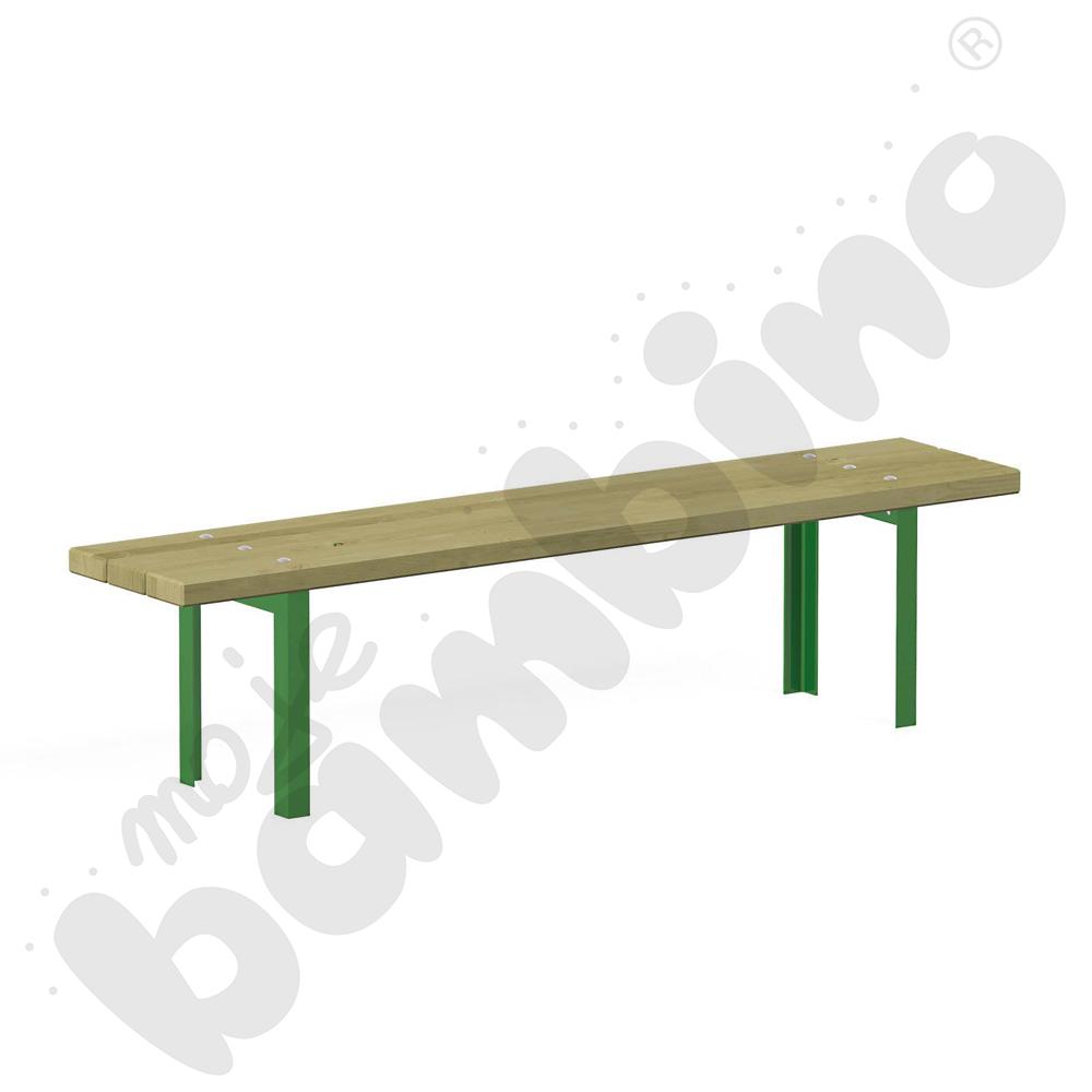 Ławka na kątownikach stała