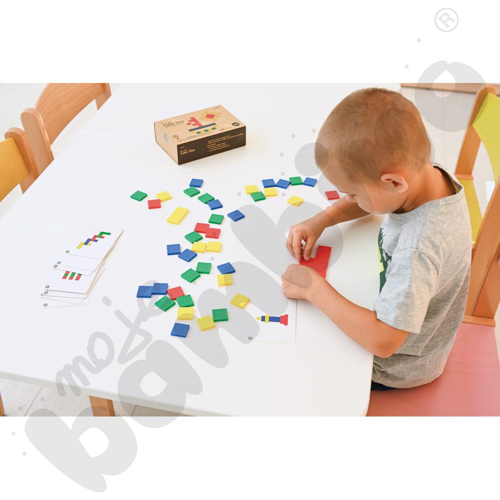 Kolorowe płytki z kartami zadań