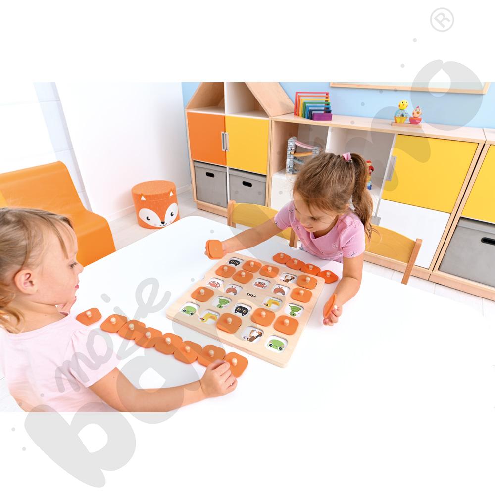 Gra pamięciowa z kartami zadań