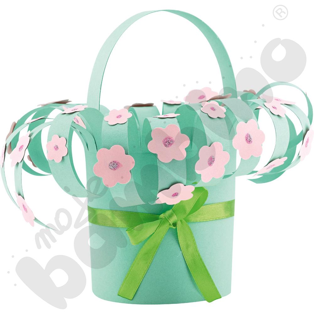 Koszyczek z kwiatkami