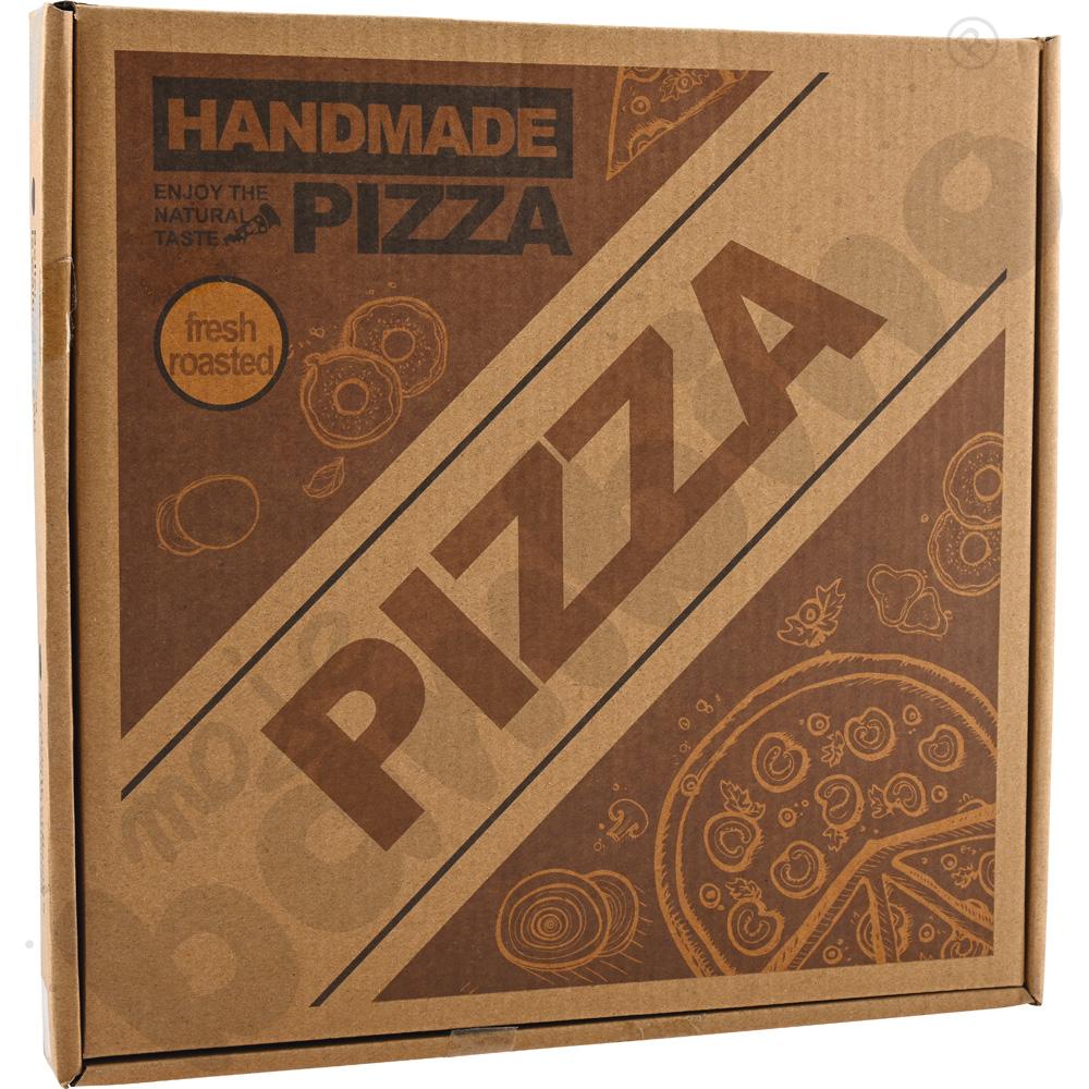 Pizza z zestawem składników