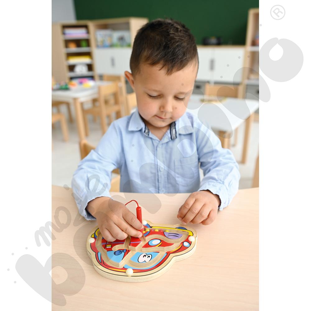 Magnetyczny labirynt - autko