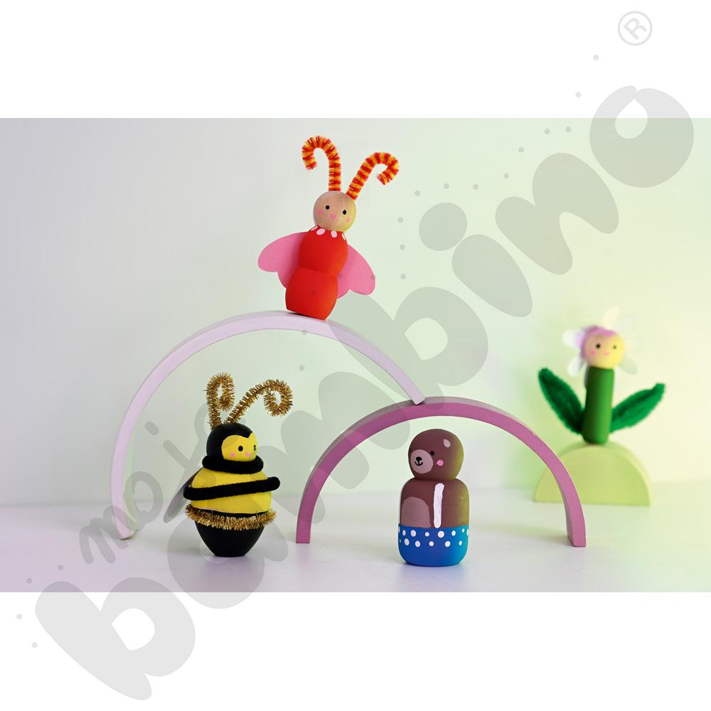 Drewniane postacie do ozdabiania