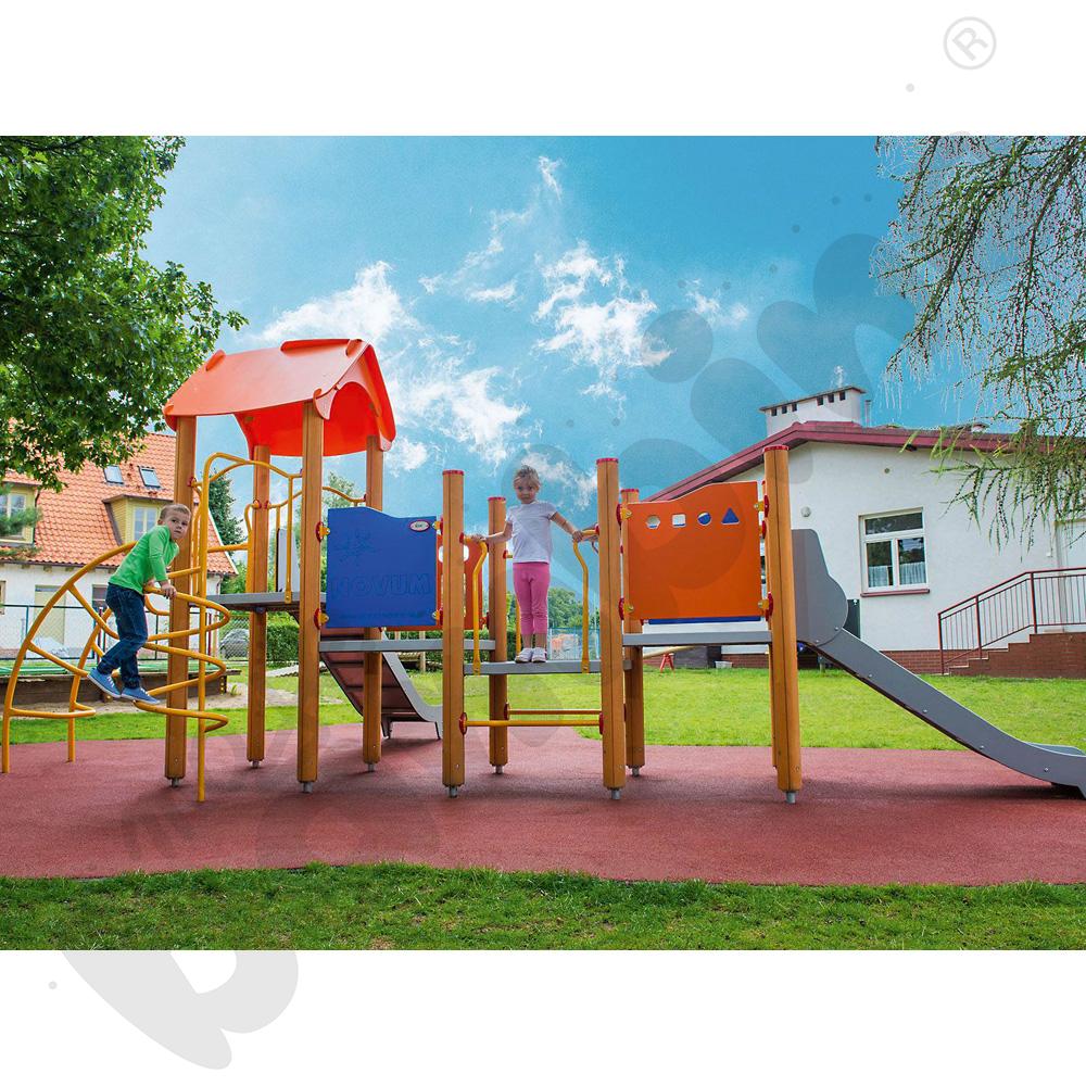 Orbis - wieża 12, drewniane słupy