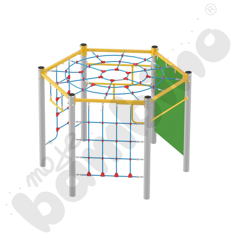 Sześciokąt Pajęczyna, metalowe słupy