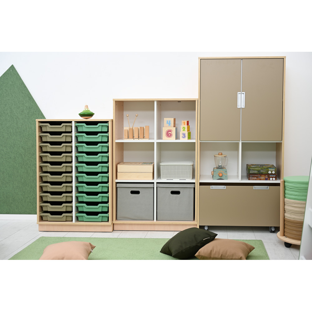 Quadro - skrinka M+ na plastové úložné boxy, s predelom
