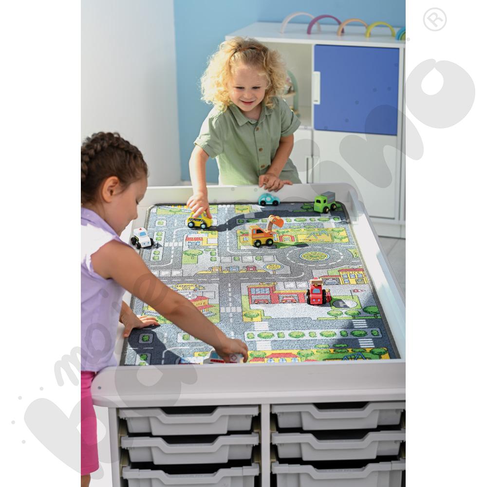 Stolik prostokątny na matę biały