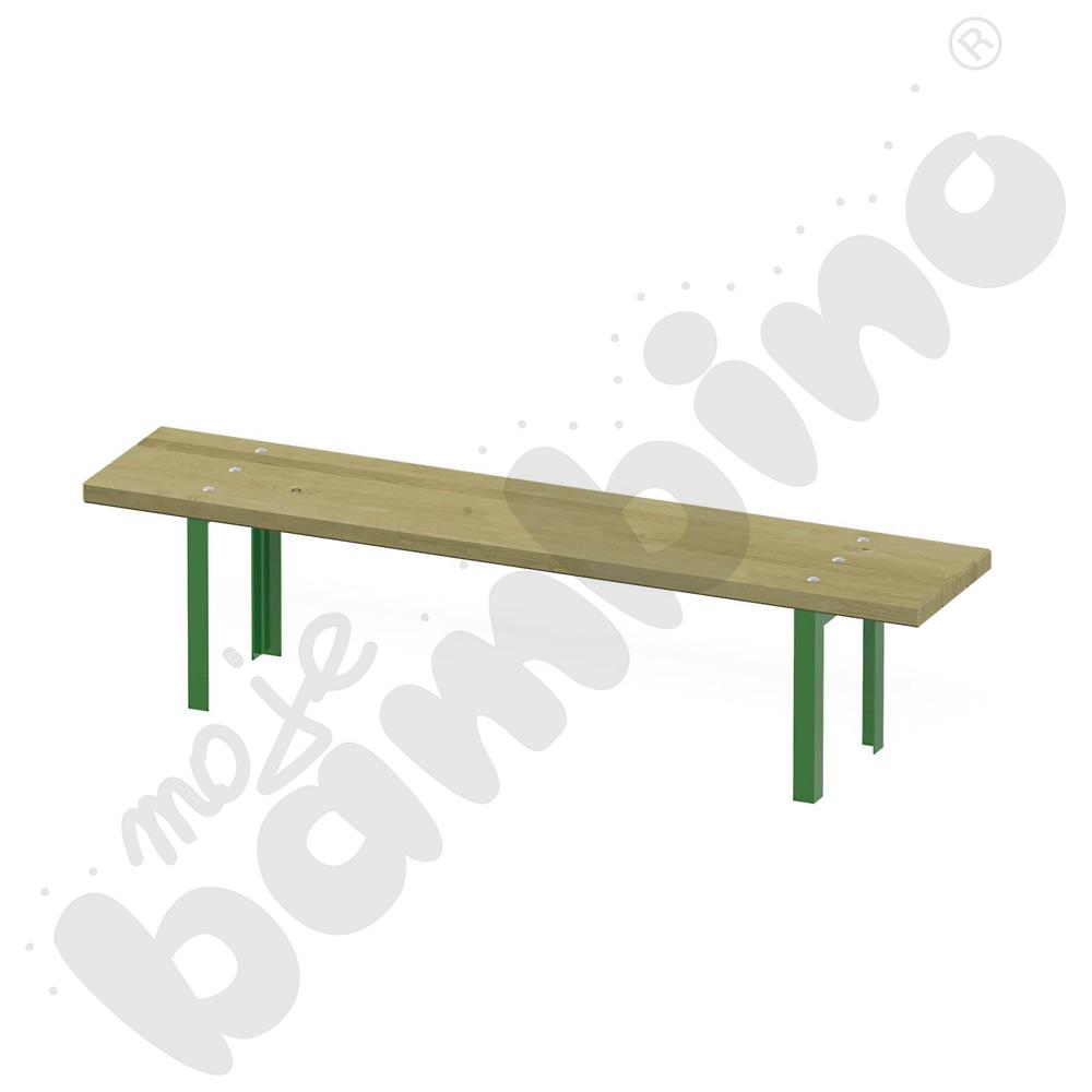 Ławka na kątownikach stała