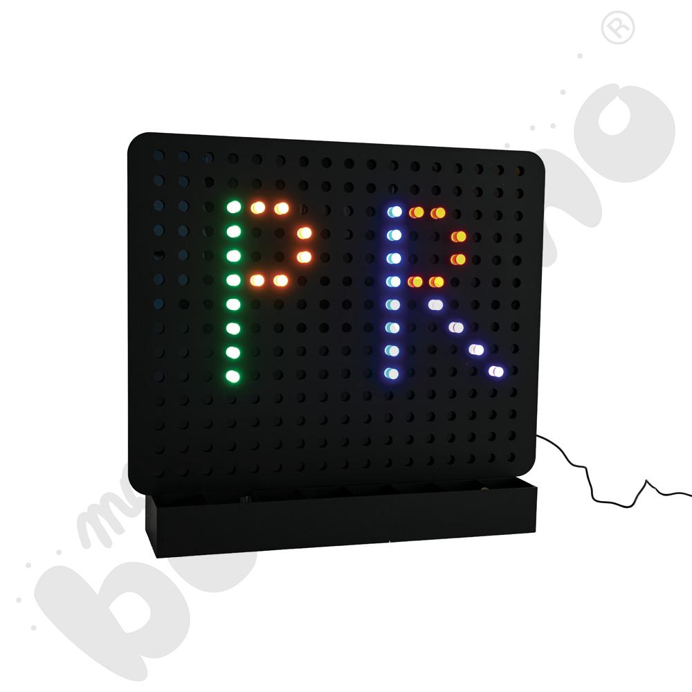 Ściana świetlna z kołeczkami