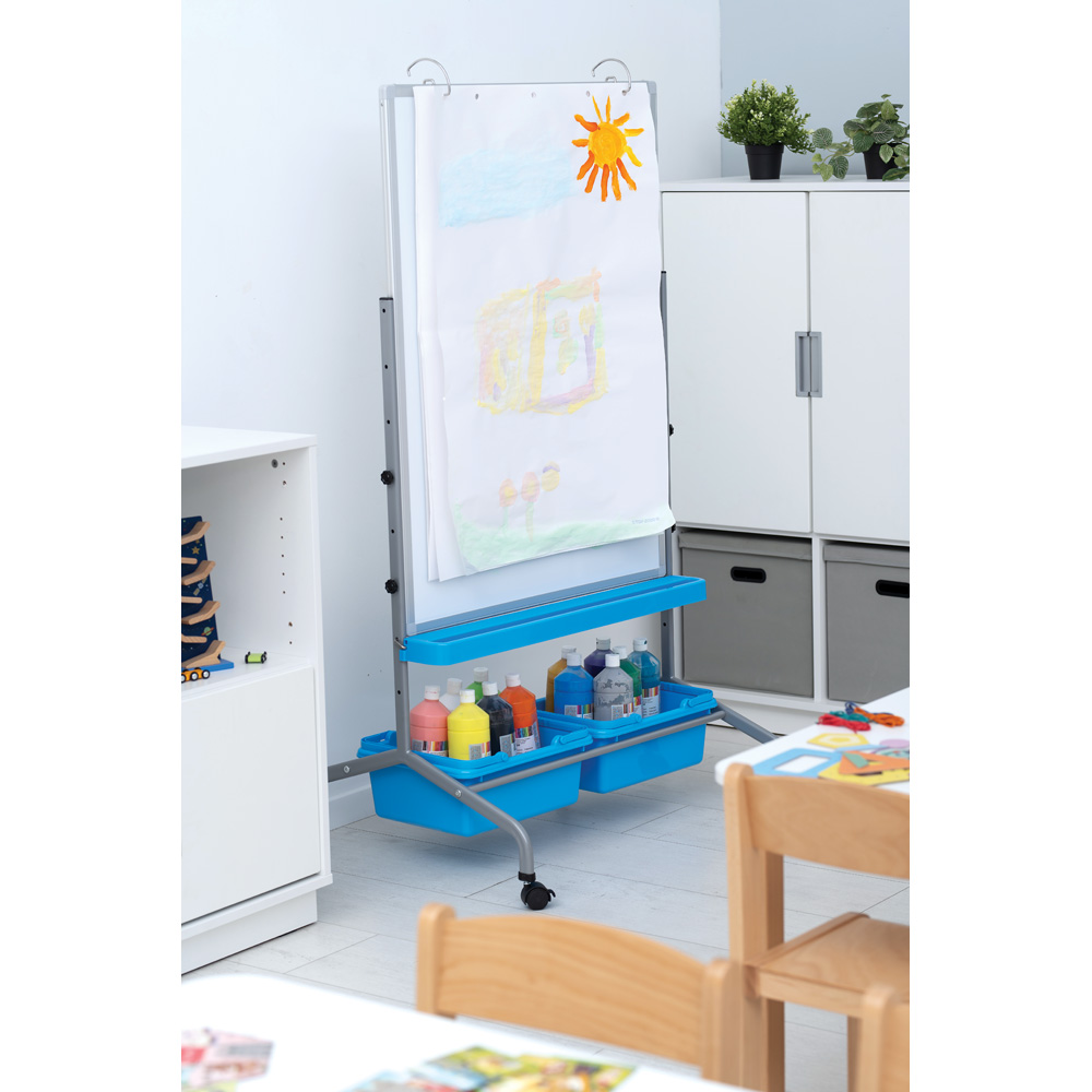 Mobilná, magnetická, nasucho stierateľná tabuľa 75 x 100 cm - modré úložné boxy