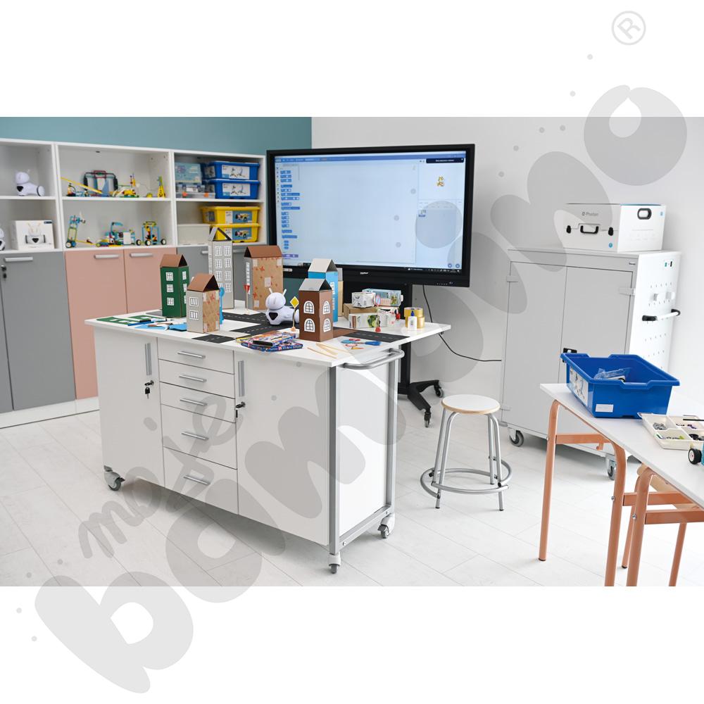 Szafka laboratoryjna mobilna