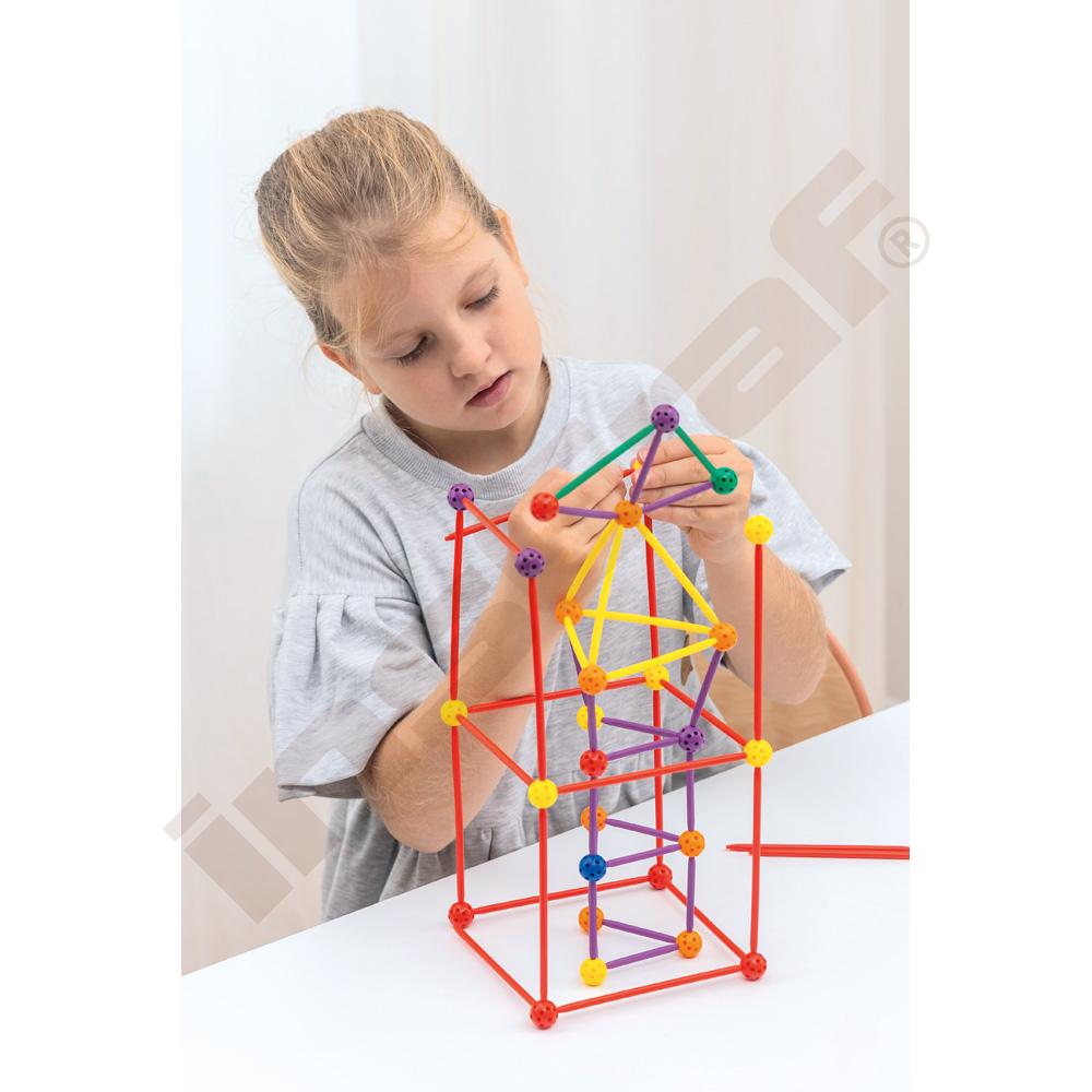 Balónky a klacíky ke geometrickým tělesům
