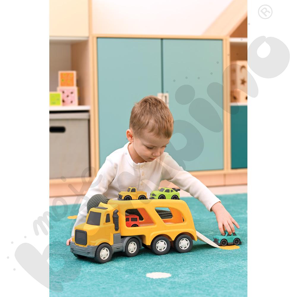 Autotruck transporter piętrowy BIO