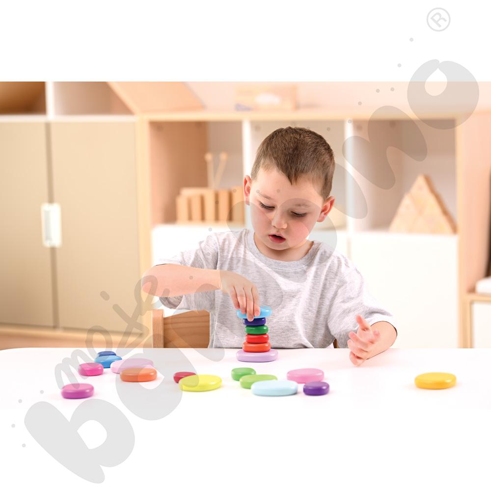 Kolorowe kamienie do ćwiczeń manualnych