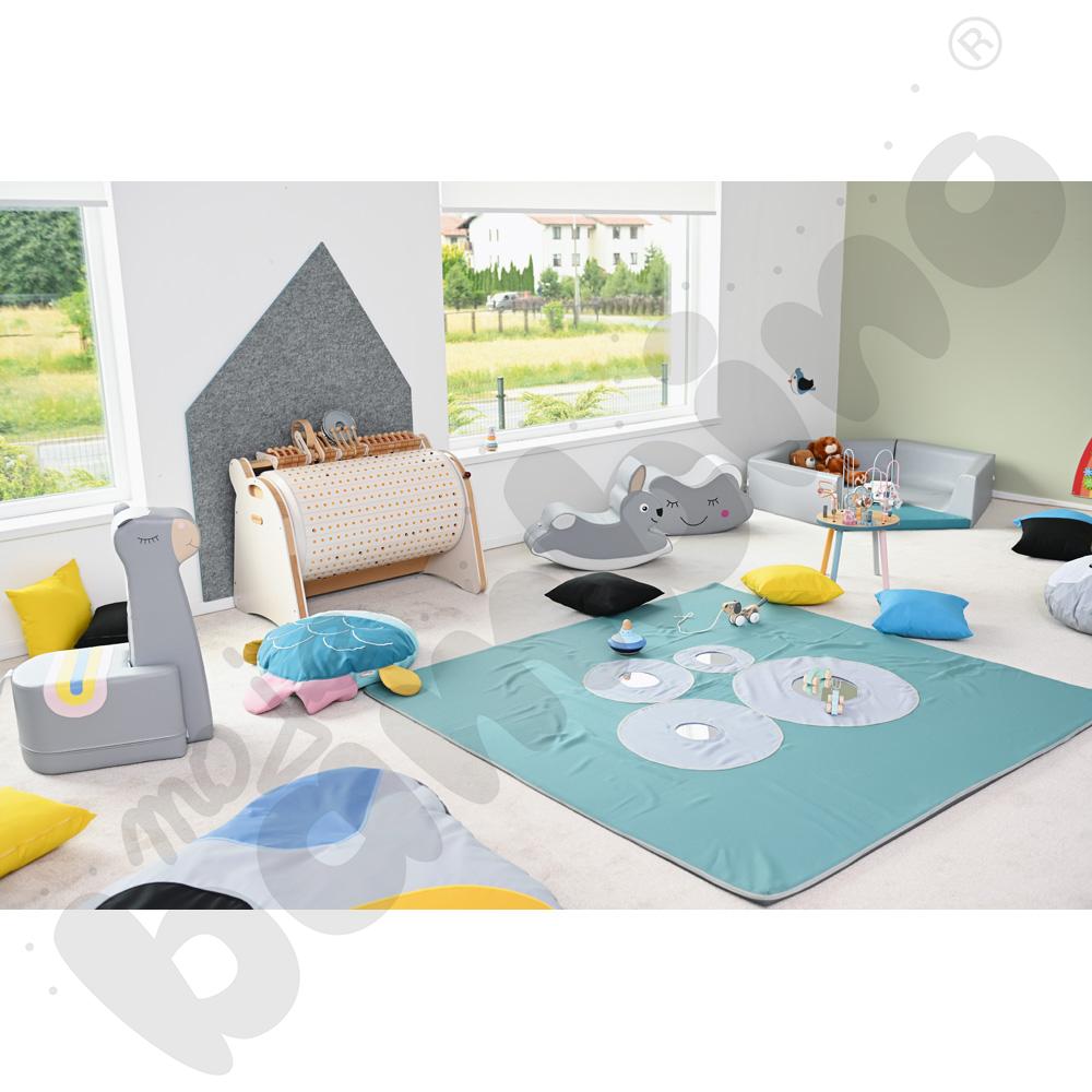 Mata z lusterkami - tkanina trudnopalna