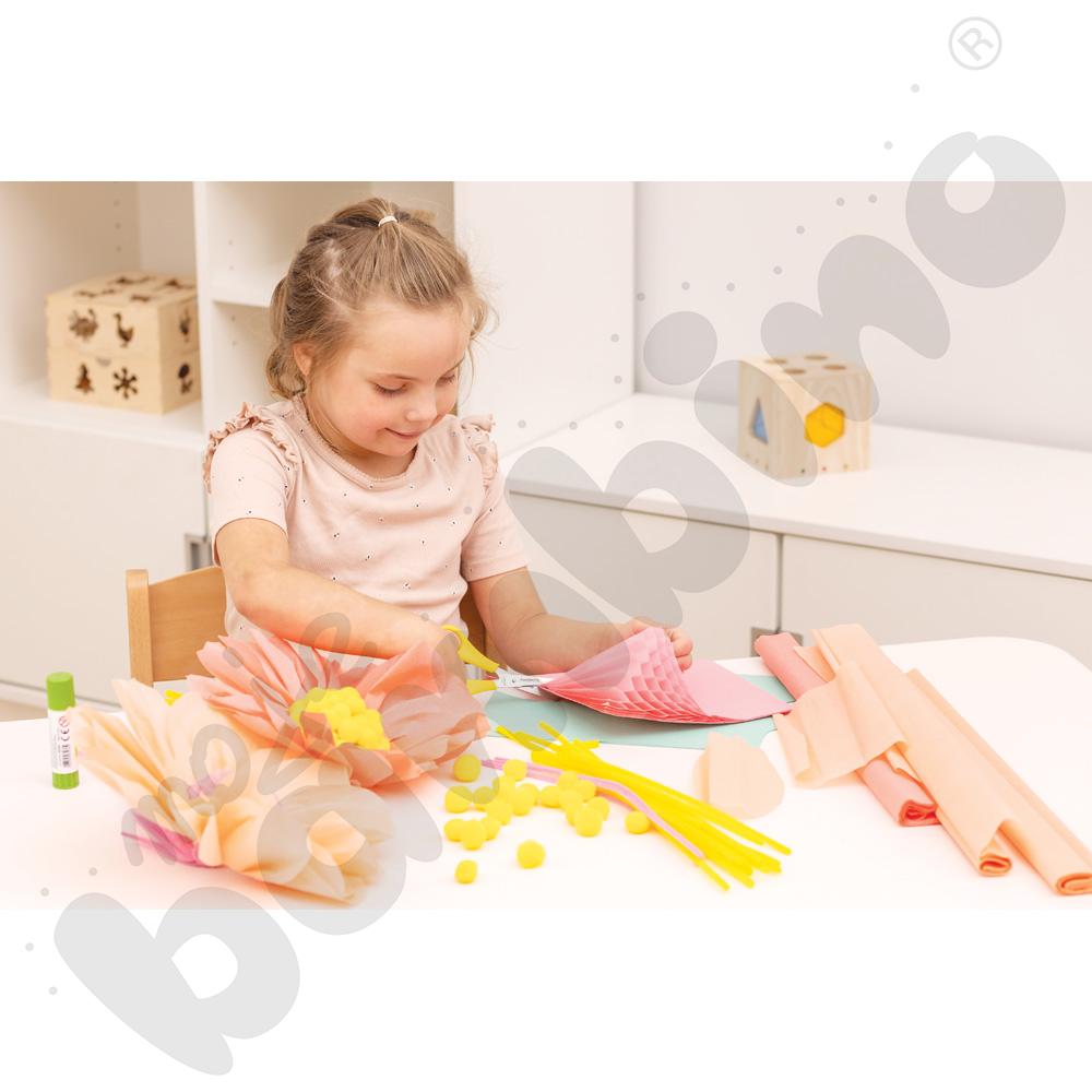 Pastelowy papier przestrzenny