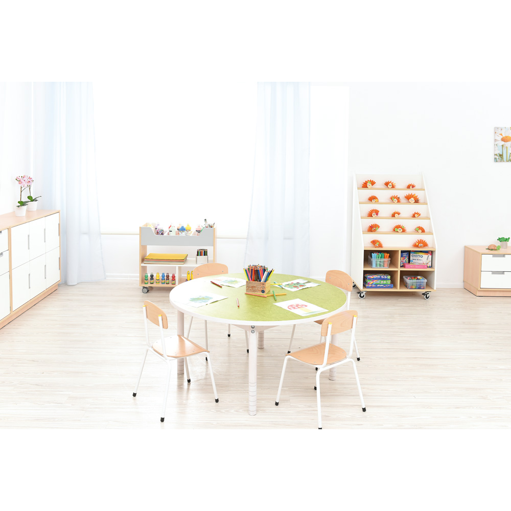 Tichý stôl Plus, okrúhly, zelený so 4 bielymi stoličkami Bambino