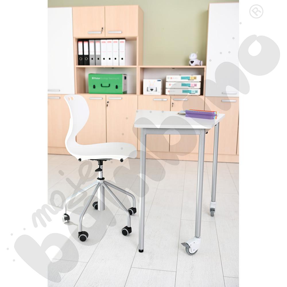 Krzesło Kapi obrotowe na kółkach białe