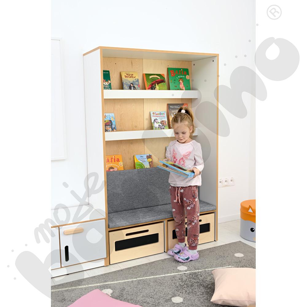 Biblioteczka NEA z materacem