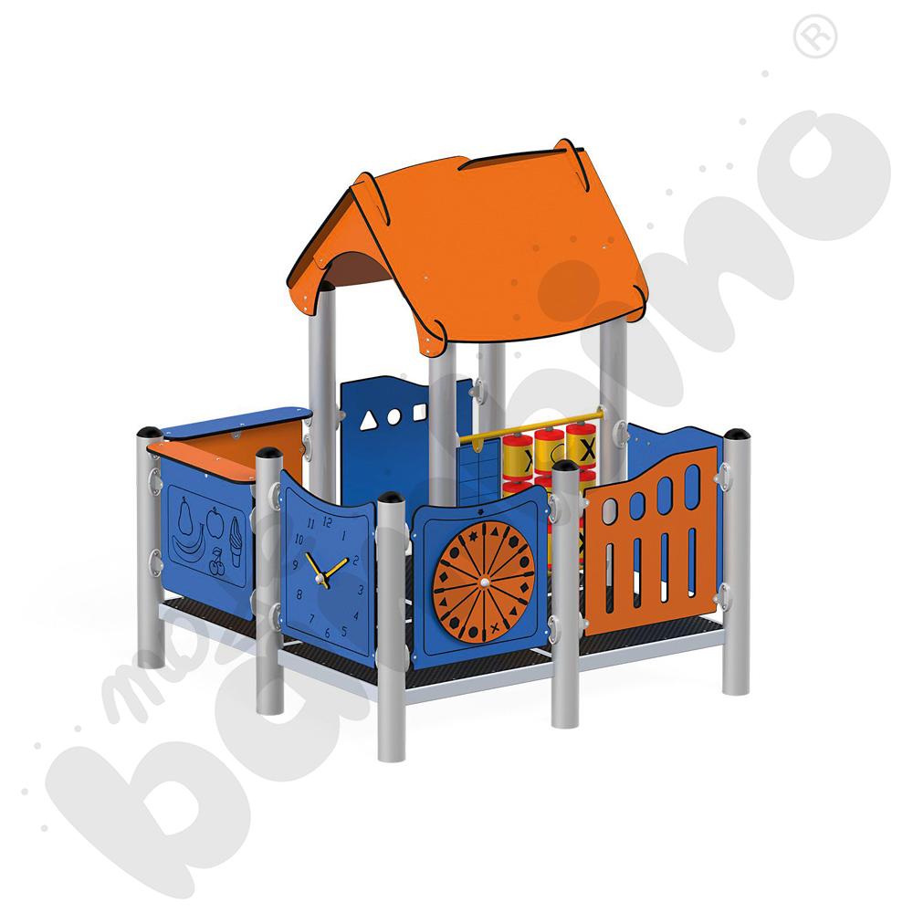 Orbis - chatka Jasia, metalowe słupy