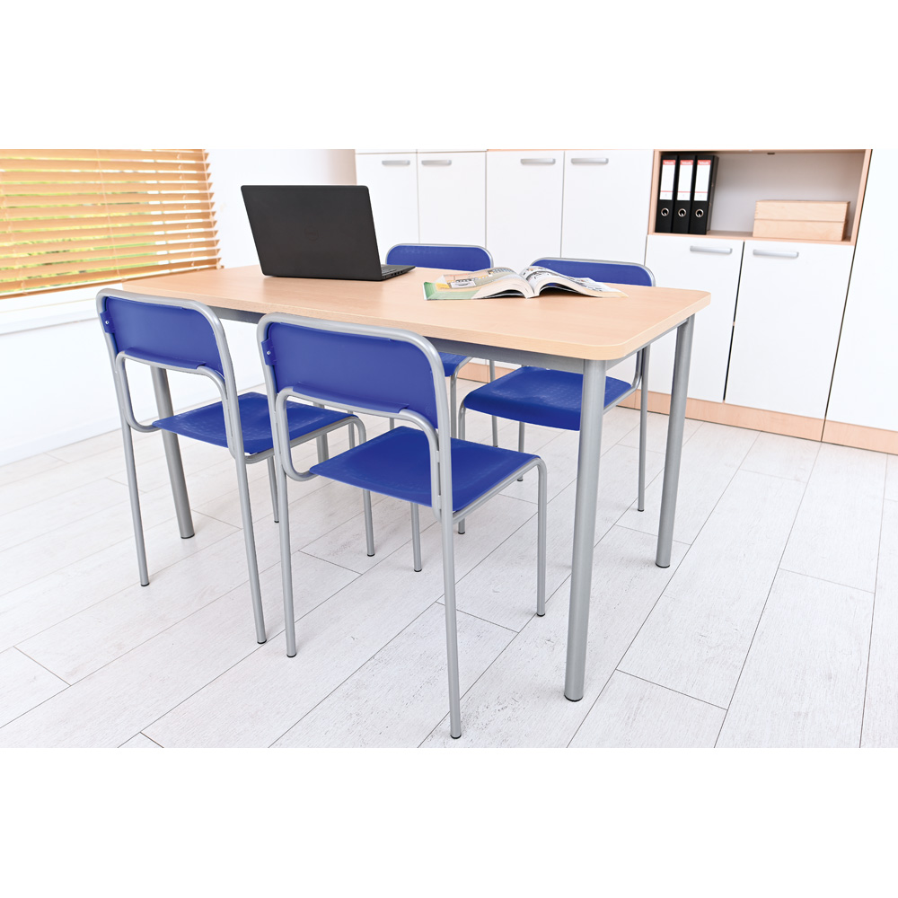 Stôl Mila 140 x 70 breza, so 4 modrými stoličkami Next alu, veľ. 6