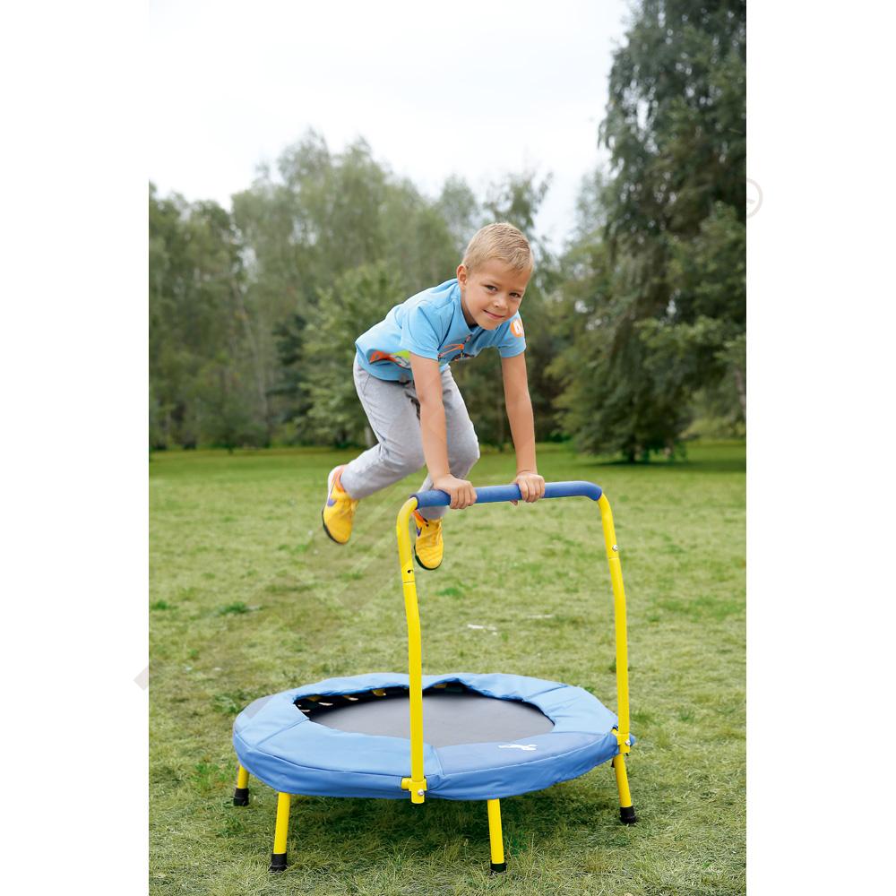 Trampolína s úchyty 