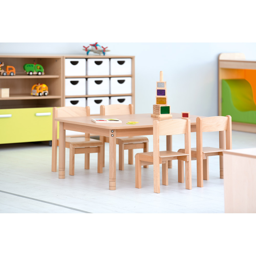 Stolička Tender veľ. 1, výška 26 cm - k stolom 46 cm - plastové koncovky