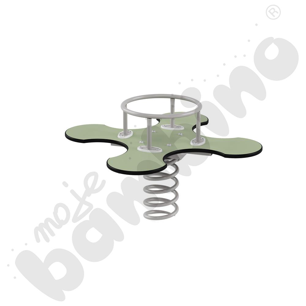 Koniczyna Urbi C na podstawie betonowej