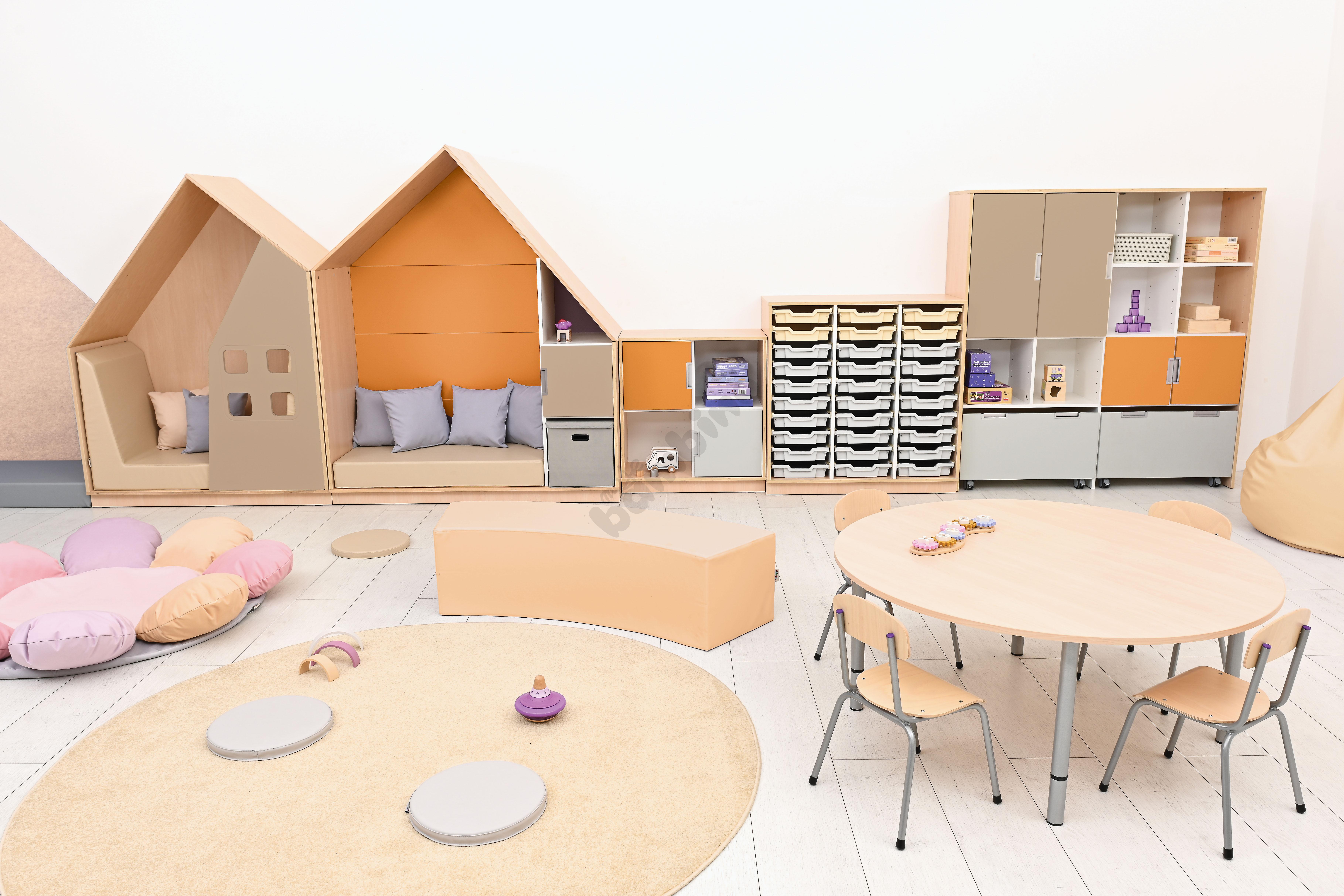 Sala przedszkolna Quadro w kolorystyce pomarańczowej 