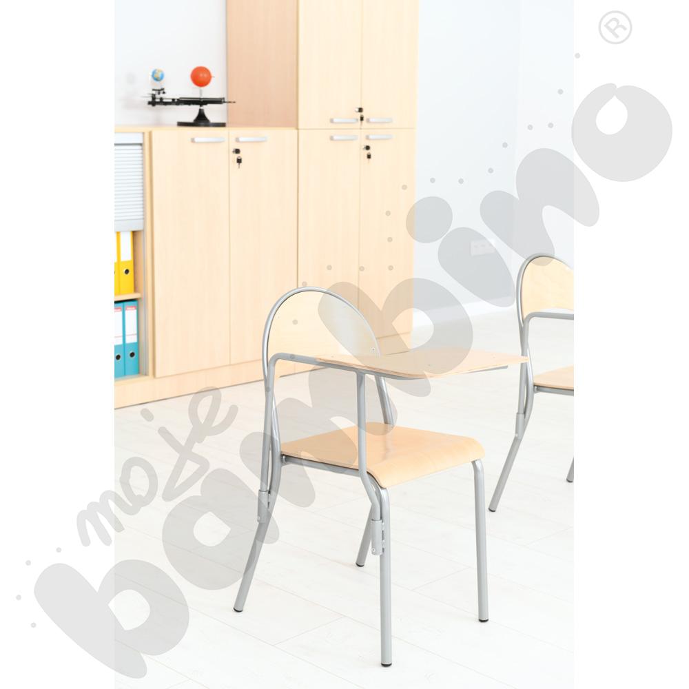 Krzesło P z pulpitem stałym rozm. 6 aluminium