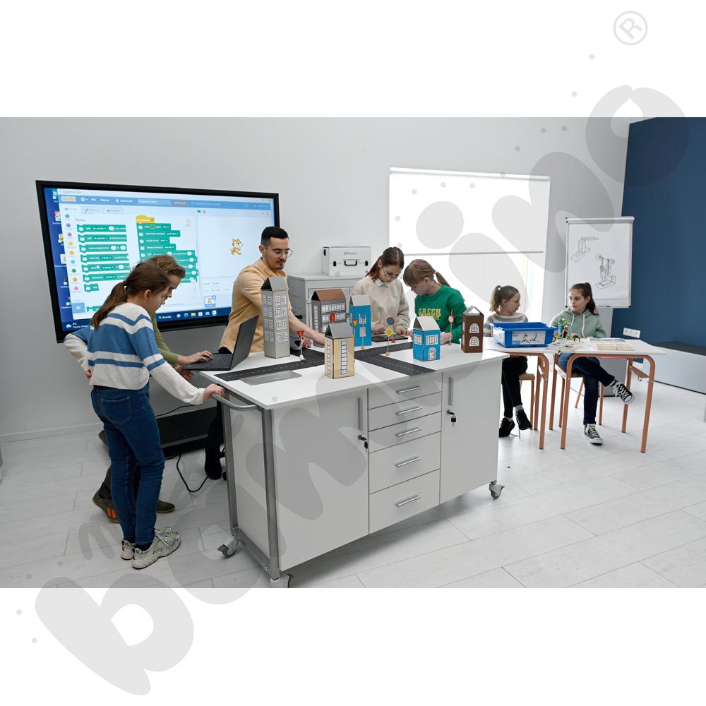 Szafka laboratoryjna mobilna