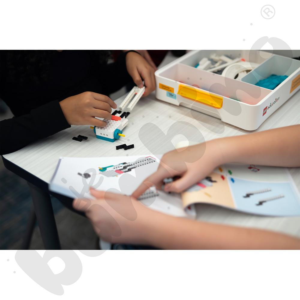 LEGO® Education Informatyka i AI 11+