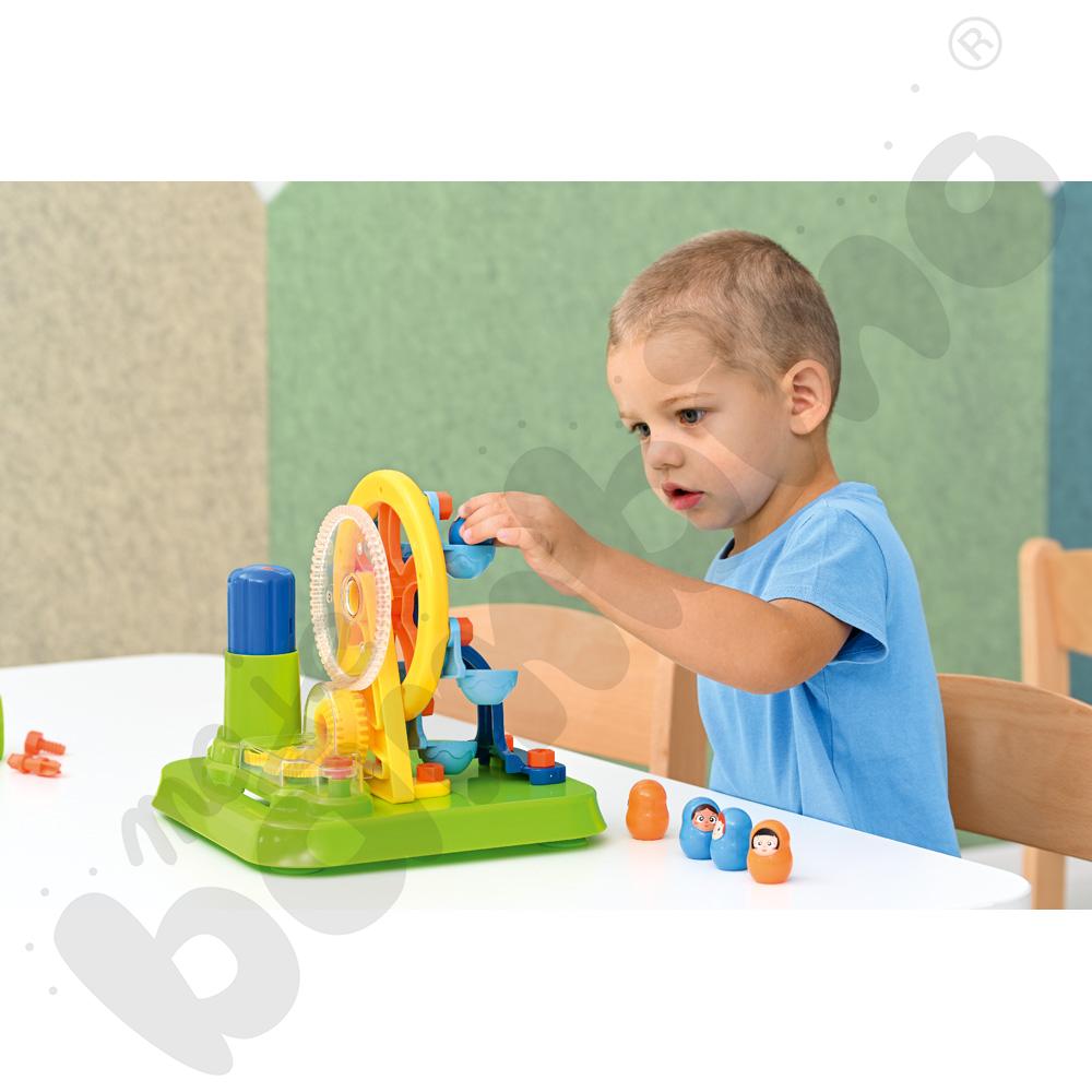 Konstrukcyjny diabelski młyn 