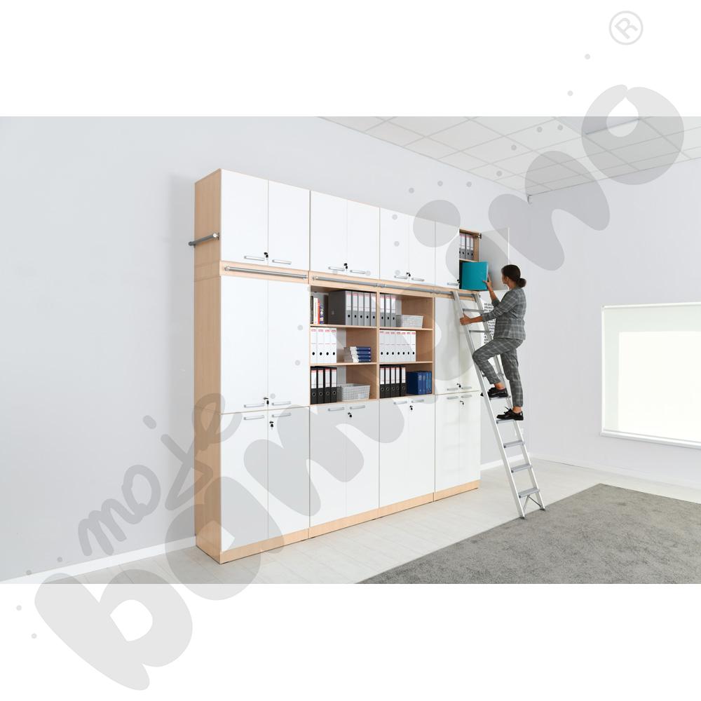 Grande - Wysoki regał z modułem do mocowania drabiny 27 - klonowo-biały