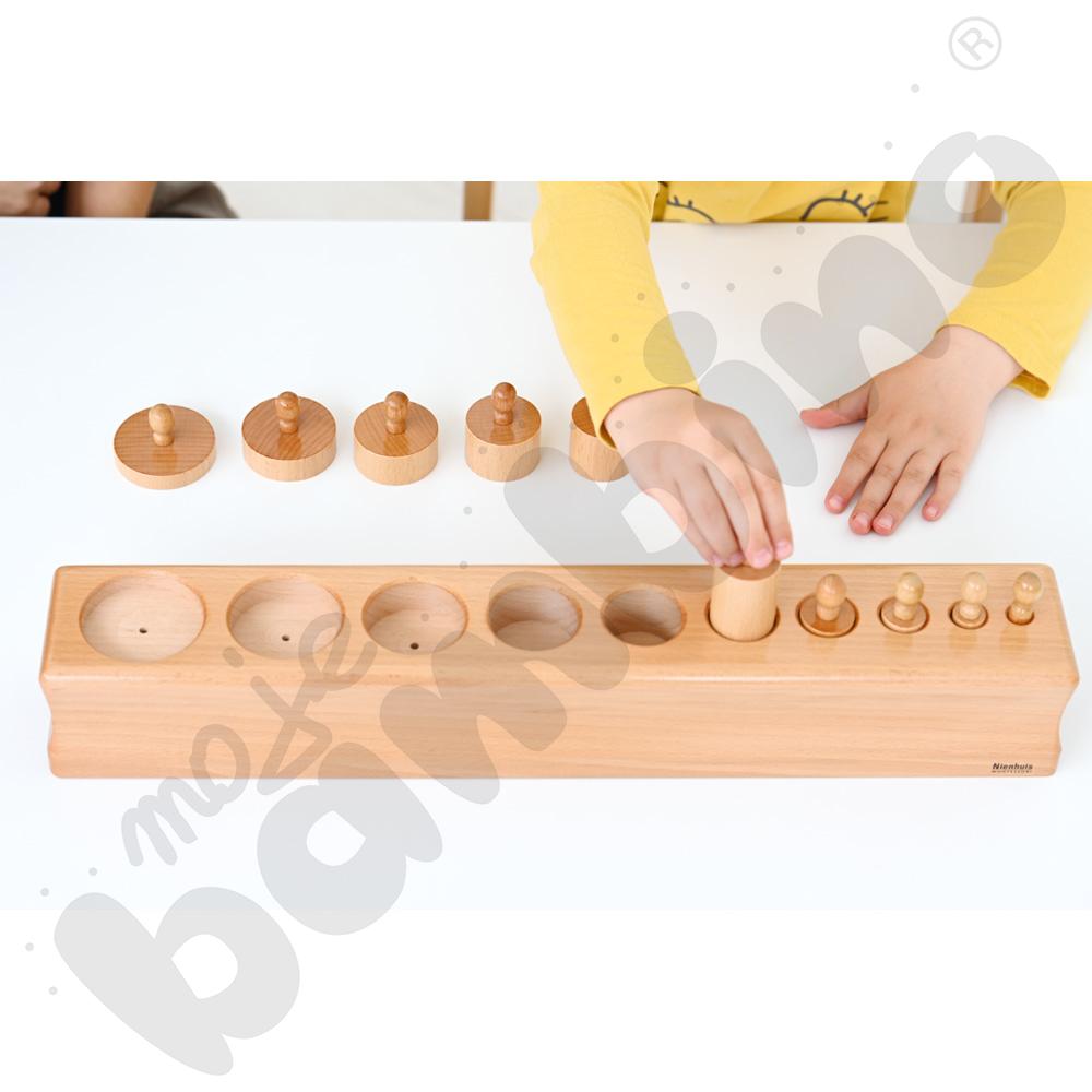 Cylinder Montessori do osadzania - blok 3