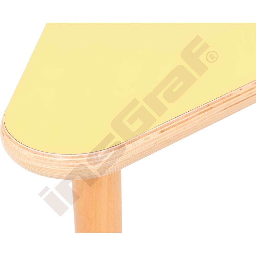 Školní stůl Flexi trojhranný - žlutý - reg. výšky 64 - 76 cm - k židlím 38 - 46 cm 