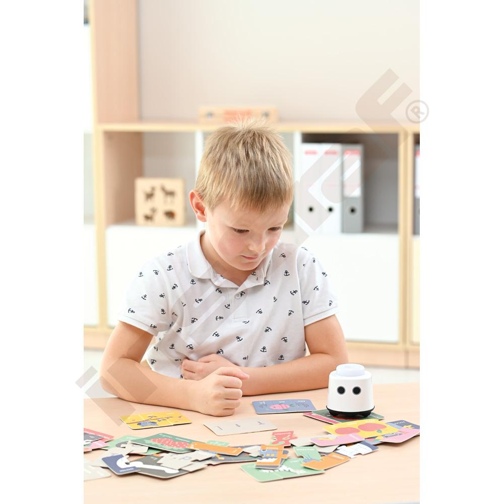 LOGI miniBot - abecední puzzle - anglickojazyčná verze