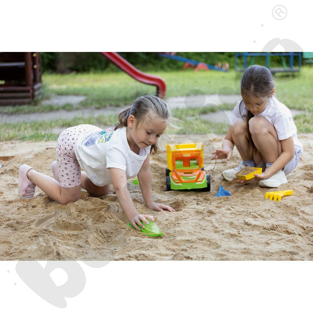 Wywrotka z akcesoriami