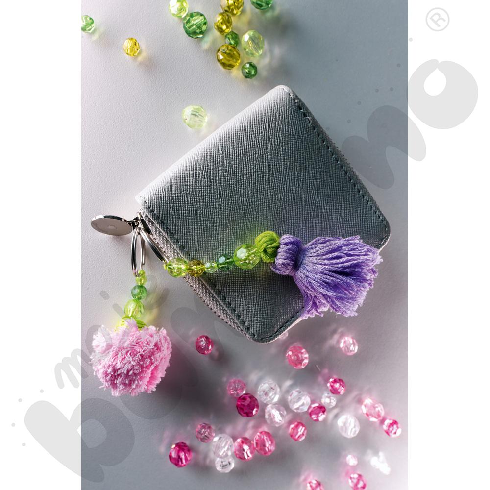 Breloczek z kwiatkami 